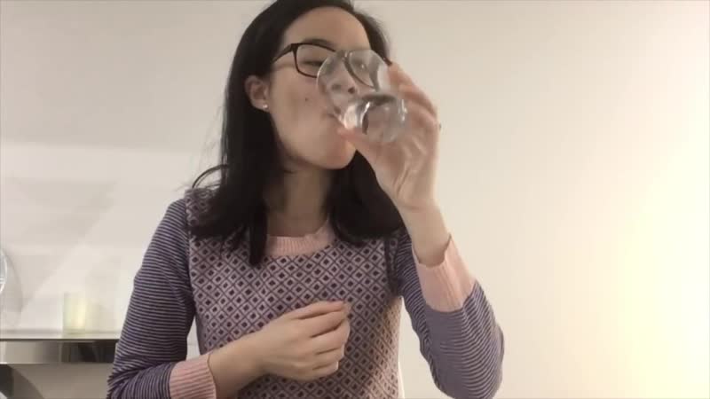 Шесть педиатров проглотили головы lego человечков