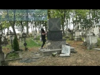 Снес памятник бойцам упа (огого видео)