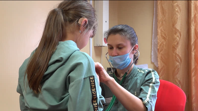 Молодые специалисты регулярно пополняют коллектив асиновской больницы, но кадровый вопрос не теряет своей актуальности