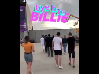 Billie and finneas backstage at fm4 frequency festival in austria 15 08 19