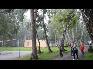 А мы кидали, но редко попадали)