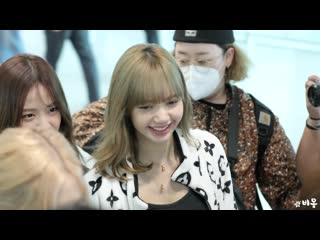190616 lisa @ incheon airport (korea) from kingsford smith airport (sydney, australia)