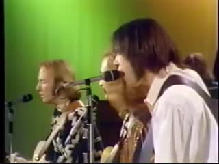 Neil young crosby, stills, nash down by the river