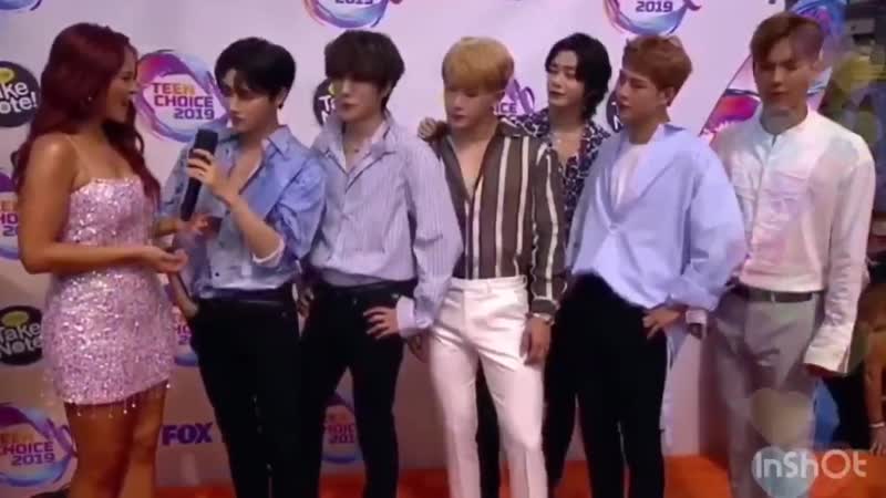 Shownu and kihyun have already perform at masked singer, this bitch has nothing ready, didn’t do any research which is why chang