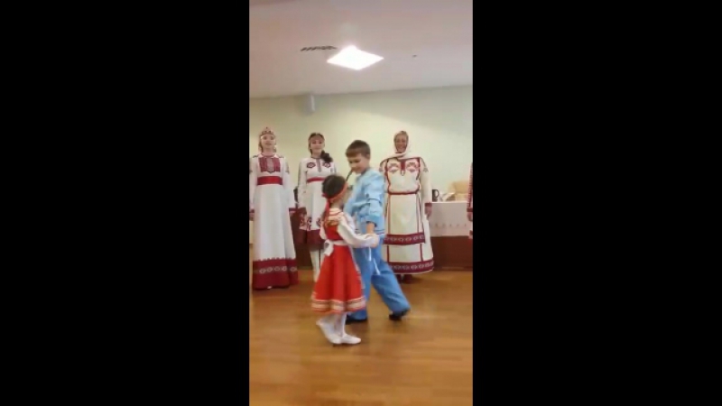 Показ чувашских национальных показ чувашских национальных показ чувашских костюмов