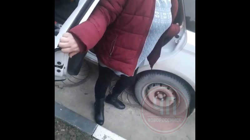 В краснодарском крае таксист перевозил пьяную пассажирку и невольно попал на конфликт