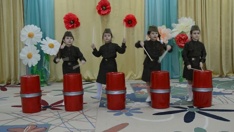 Ансамбль барабанщиц