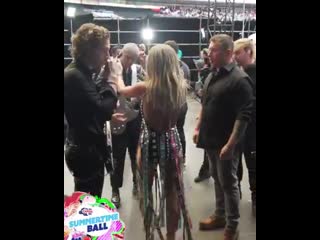 We love this backstage moment between @5sos and @ritaora after shed just come off stage at the capitalstb ️ @ashton5sos @mic