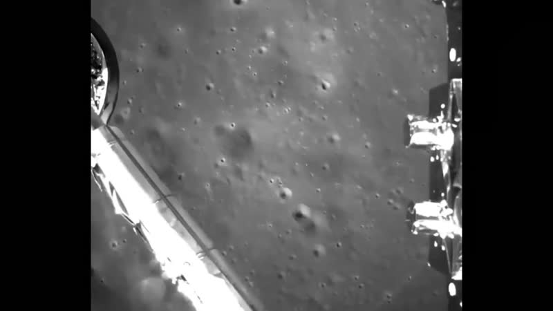 Первая мягкая посадка на обратной стороне луны [ ]