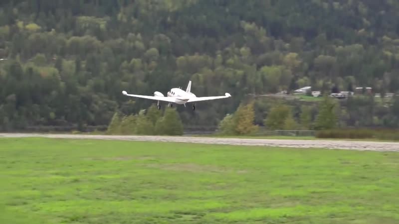 Piper porn video – Взлёт самолёта piper pa 31t cheyenne