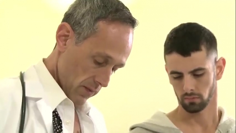 Доктор и призывники