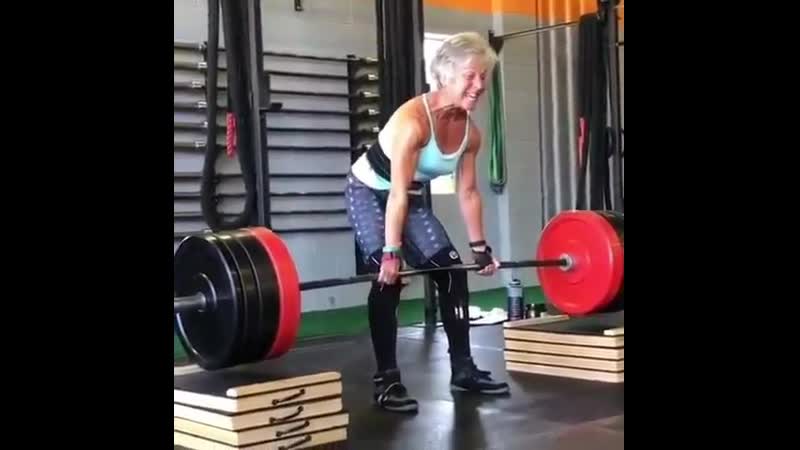 Бабушке 70 лет 😨