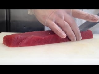 Tutorial how to cut tuna sashimi from a loin bagaimana cara memotong tuna