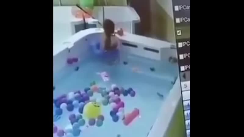 Не досмотрели за пиздюком