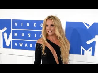 Детей бритни спирс беспокоит вызывающее поведение матери