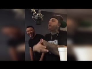 Nicky jam пародирует coscu