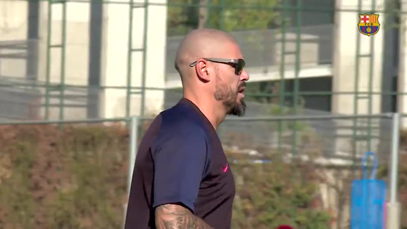 Victor valdés conducted his first training session with the juvenil a today