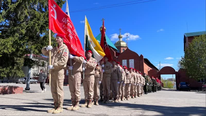 Строем с песней!