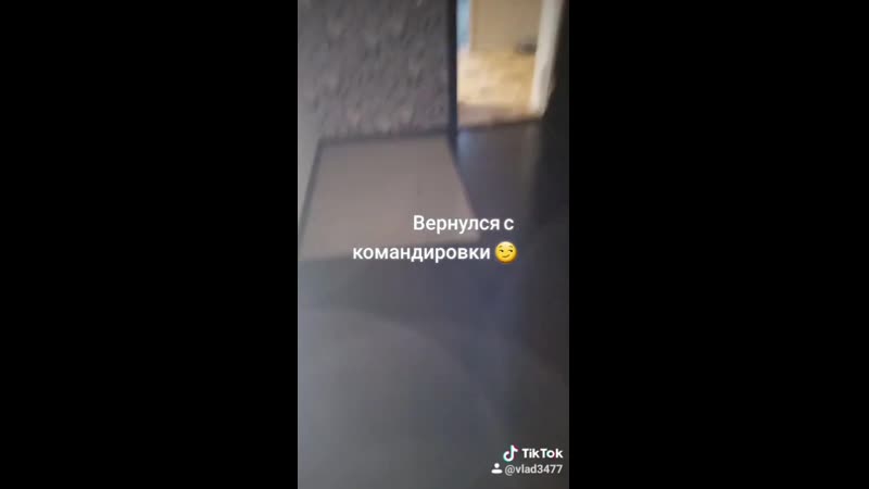Мужик поделился видео со своим горем после возвращения с вахты дом оказался пустым, жена забрала всю мебель, детей и свалила а