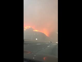 Доча, молись, пока я везу нас в пекло!