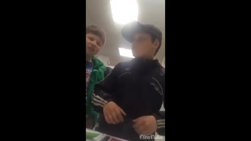 Школьники покупают протеин