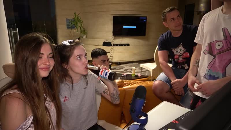 Аринян спалила сосок [strogo]