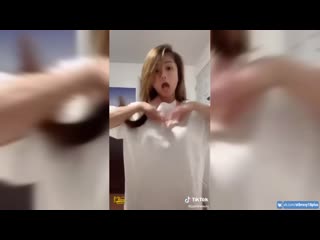 Годный тик ток переоделась в прыжке