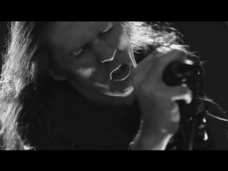 Black fast “cloak of lies“