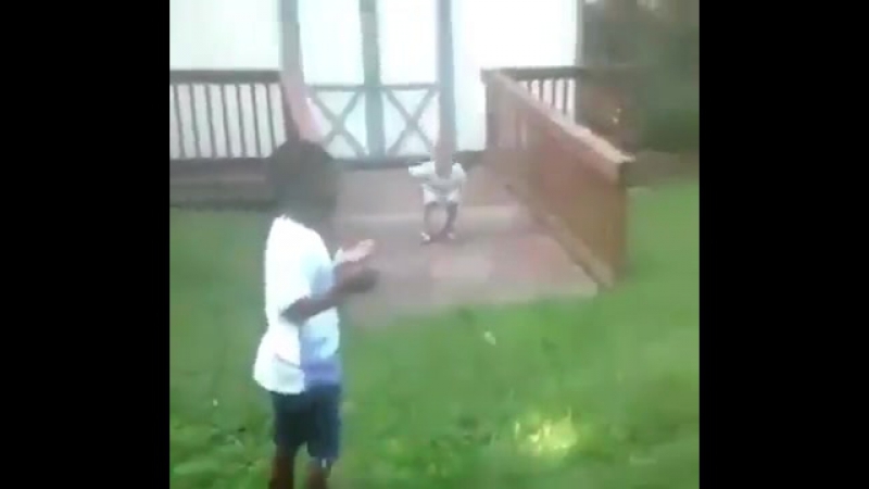 Когда слабый но хитрожопый (огого видео)