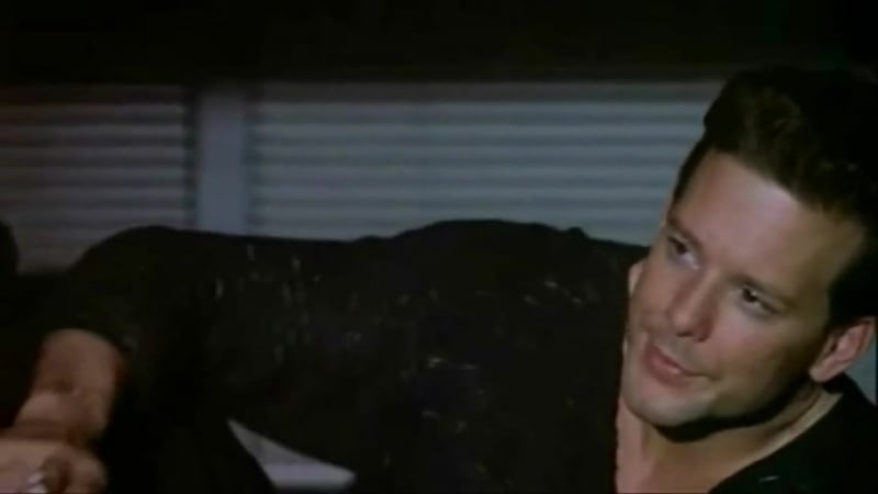 Ким бейсингер и микки рурк стриптиз под джо кокера (9 с половиной недель)