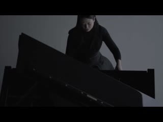 Maki namekawa plays philip glass piano etudes (no 9, no 20)