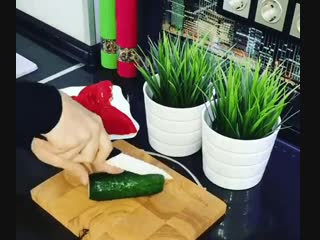 Овощная красивая нарезка (томаты, огурцы