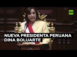 Periodista la nueva presidenta peruana, dina boluarte, está en una posición de extrema debilidad