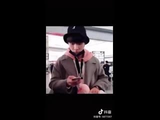 A startled xiao zhan is memorable and hilarious 肖战 肖戦 xiaozhan seanxiao 샤오잔 เซียวจ้าน シャオジャン