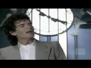 Gino vannelli it hurts to be love