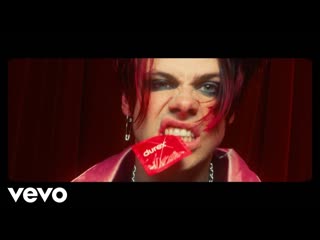 Yungblud tissues (official video)