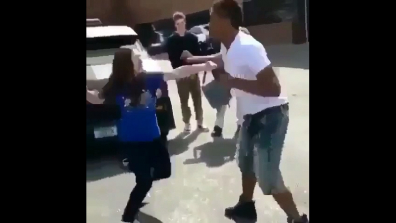 Мына негр жындыгой 😯😡