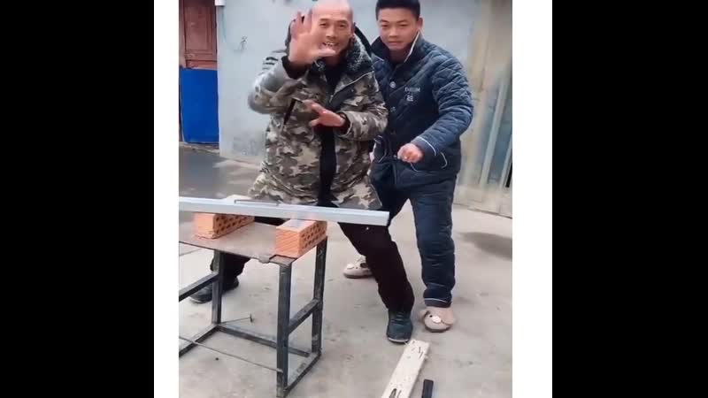 Бешенный китайский дед