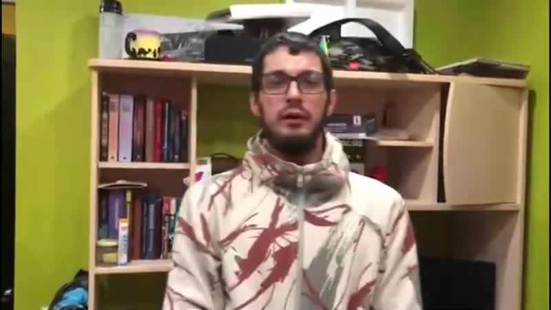 В москве полицейские задержали мужчину по подозрению в распространении молодые веществ