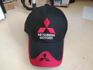 Кепка mitsubishi