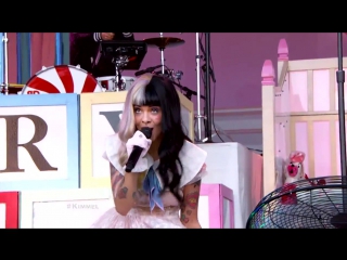 Melanie martinez pity party (live on jimmy kimmel)