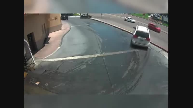 Эпичный выезд с автомойки