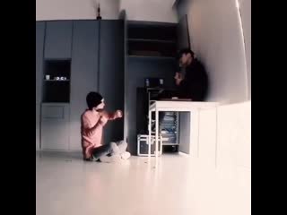 Hendery being the best hypeman