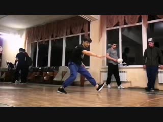 B boy robsun training cut