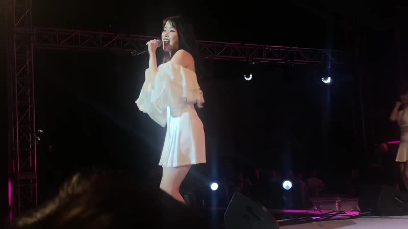 [event] 190517 @ iu leon at akaraka festival 2019