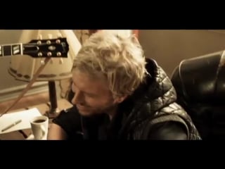 Luis fonsi ft aleks syntek, noel schajris, david bisbal aqui estoy yo