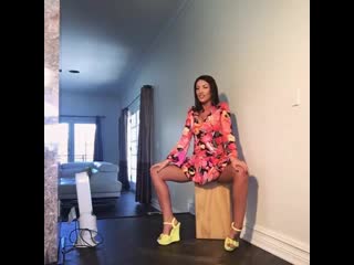 August ames photosession | oh no my video was deleted! im guessing it was the accidental booty shot at the end