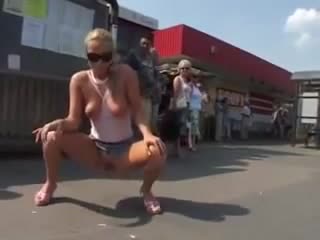 [чисто порно мем] kicked her out to the curb