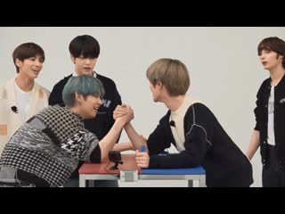 They were motivating yeonjun to win by taking huening kai's kisses😭😂