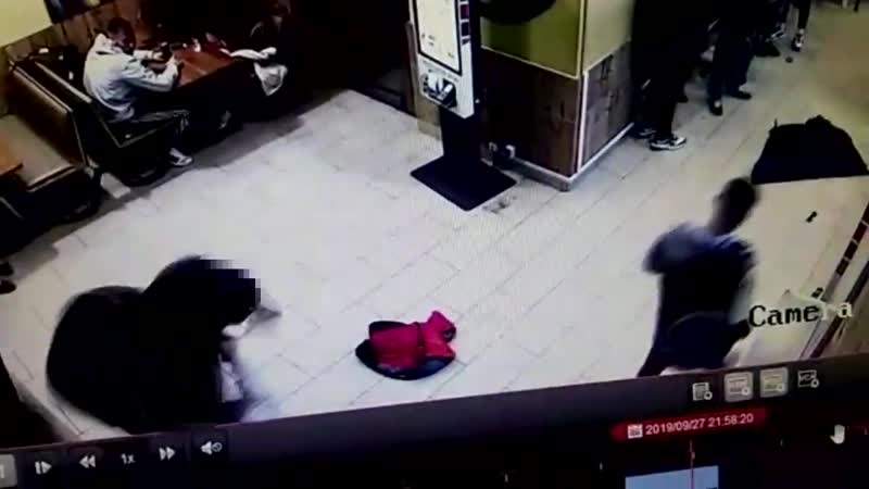 Столичные сыщики задержали трех жителей столицы, избивших мужчину